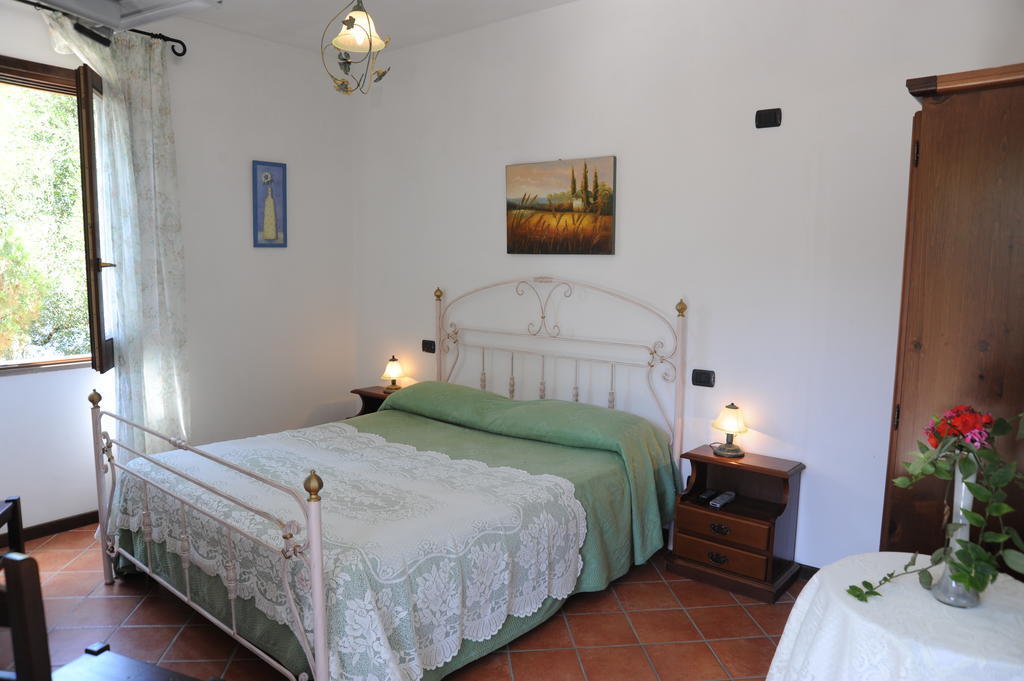 Agriturismo La Focazza Villa Ascea Habitación foto